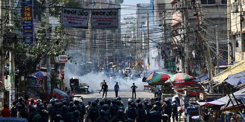 为你生产廉价服装的工人要求加薪，谁来买单？