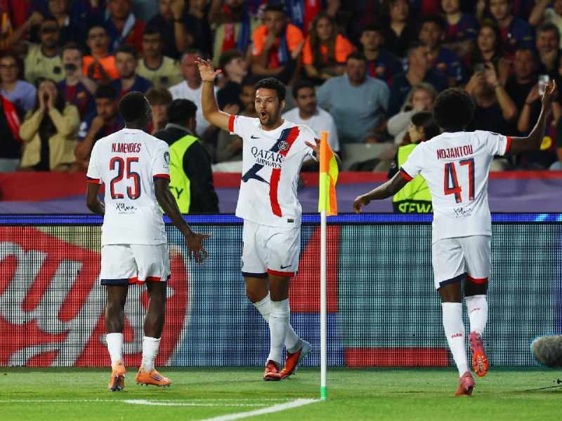 巴黎圣日耳曼凭借贡萨洛·拉莫斯补时绝杀逆转巴萨