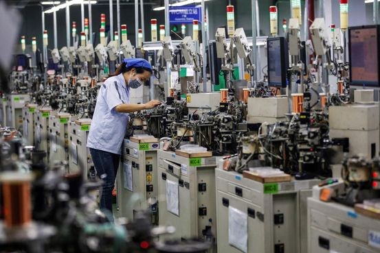 中国1-3月规上工业企业利润同比降21.4%，连降八个月