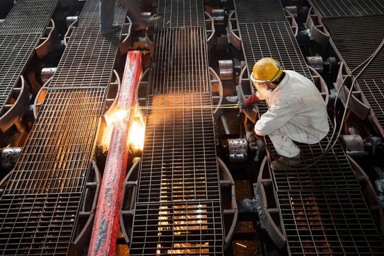财新10月中国制造业PMI微升至49.2，但仍连续第三个月萎缩