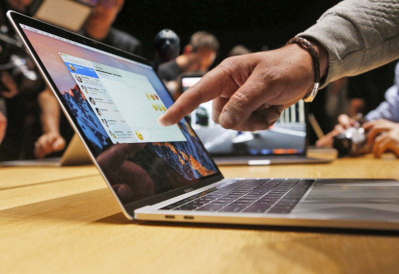 全螢幕摺疊 MacBook 尺寸有變？搭載 M5 晶片，售價或比肩 Vision Pro