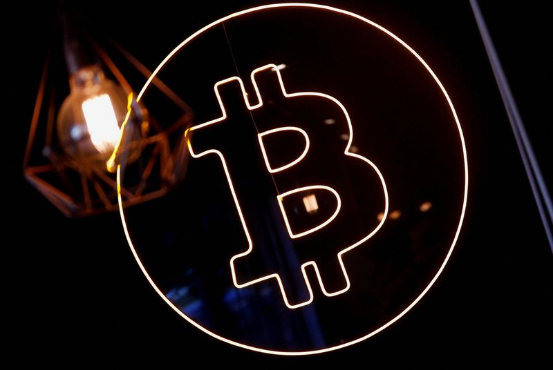 比特币多头也看不下去了，称短期已经见顶 提供者 Investing.com