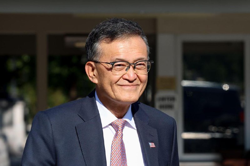 特朗普称英特尔总裁成功故事“非凡”