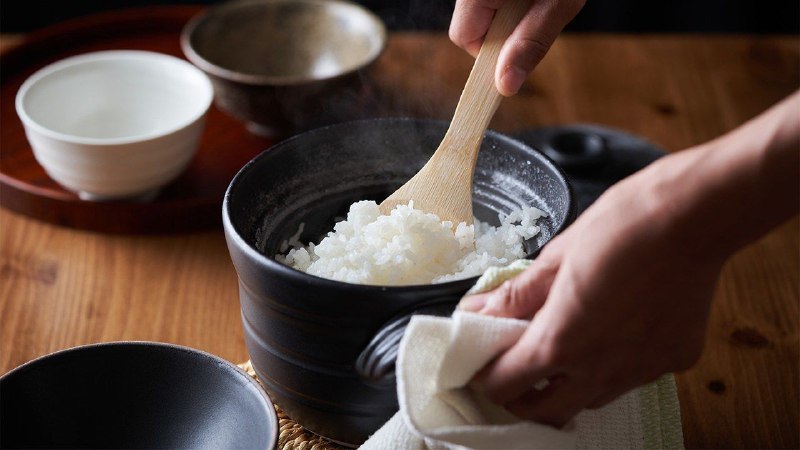 每天吃米饭，但一天一顿是主流派
