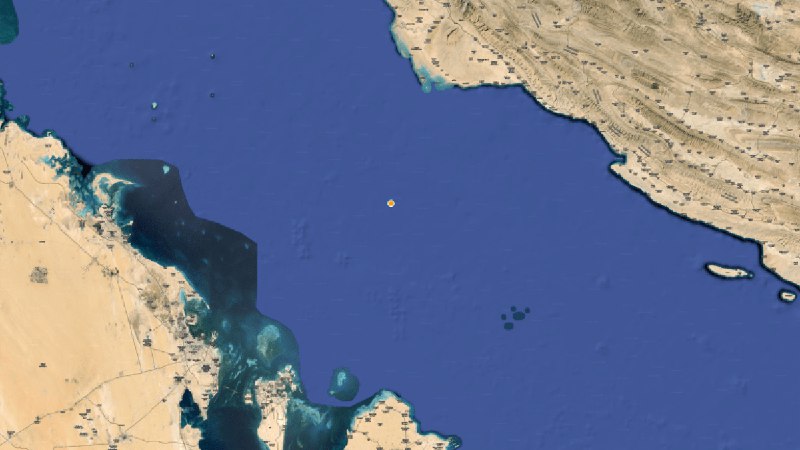 卫星图像显示一艘美国航母距离伊朗仅40海里