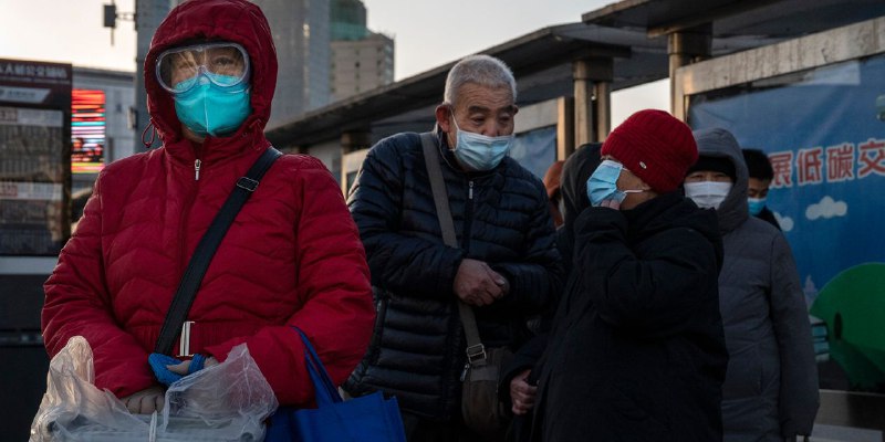 中式威权抗疫遇阻，美式民主走出疫情